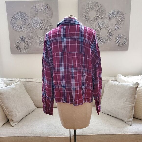 Love, Fire Raw Hem Plaid Button-Down Top sz 1x - Picture 9 of 14